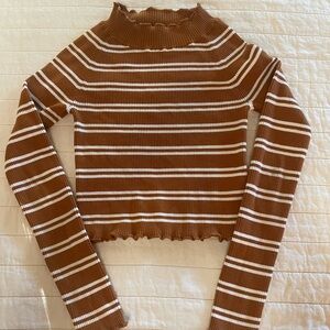 Kendall & Kylie Ribbed Rusty Brown White Long Sleeve Cropped Top